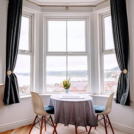 Seascape Scarborough Stunning Seaview Holiday Home Apartment Eksteriør bilde