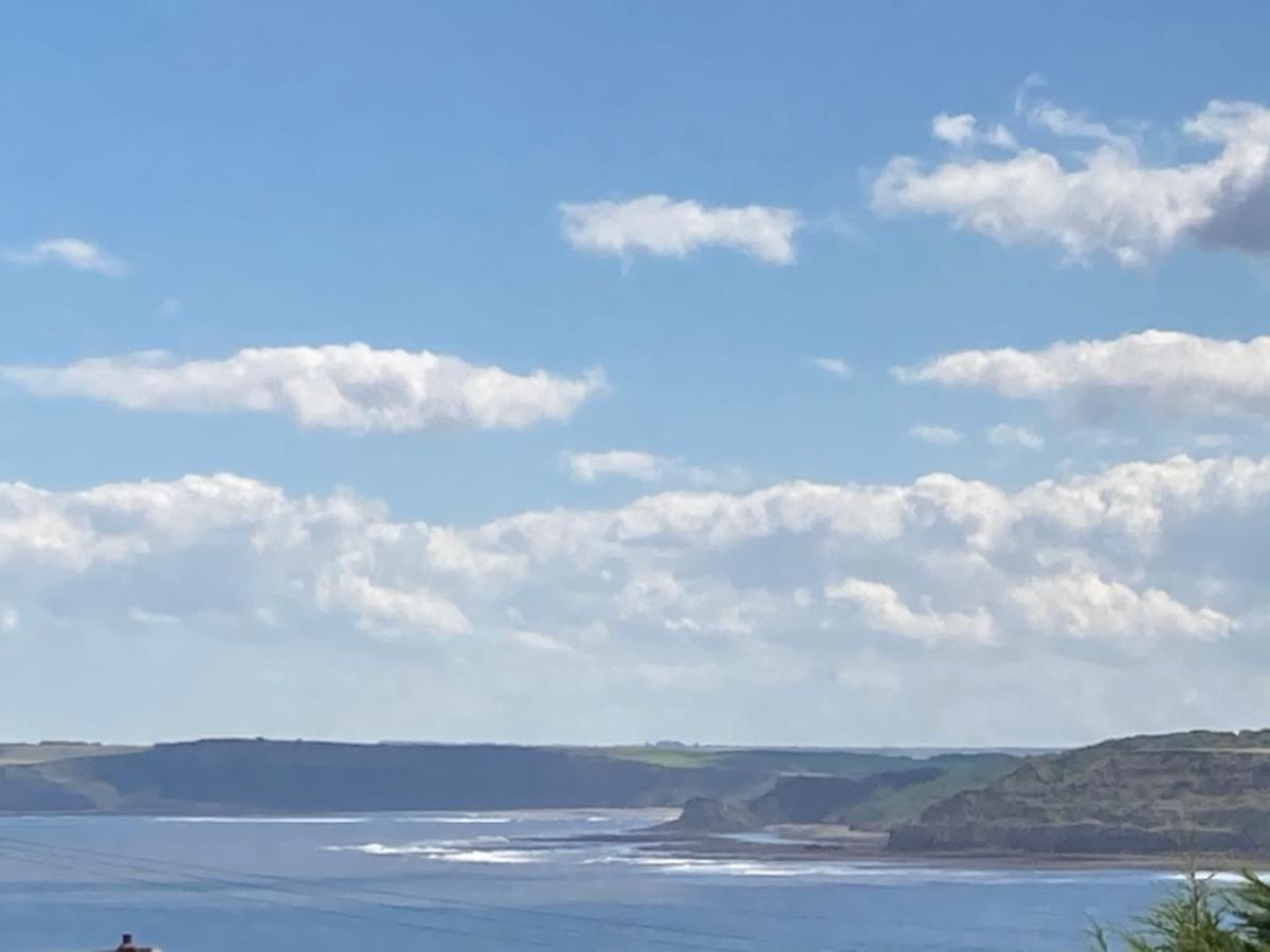 Seascape Scarborough Stunning Seaview Holiday Home Apartment Eksteriør bilde